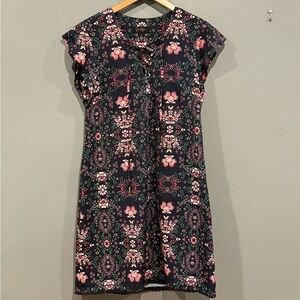*GENTLY WORN* Jessica Simpson Size 8 Floral Lace Up Flutter Sleeve Midi Dress